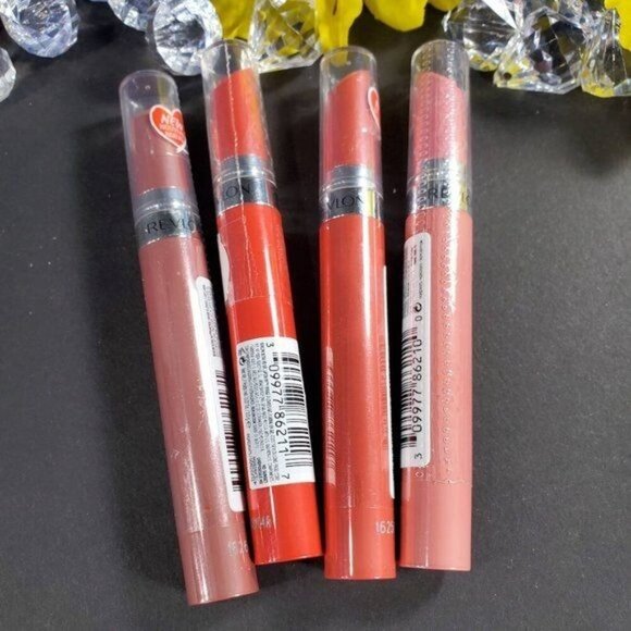 Revlon Coral Lip Gloss New York Ultra HD Make Up Gel Lip Care 740 Color Lipstick - Picture 2 of 7